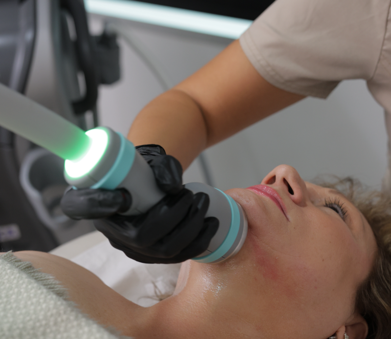 http://Ondas%20coolwave%203%20facial%20desk